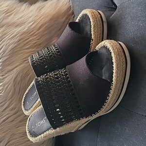 TOMS platform black shoe